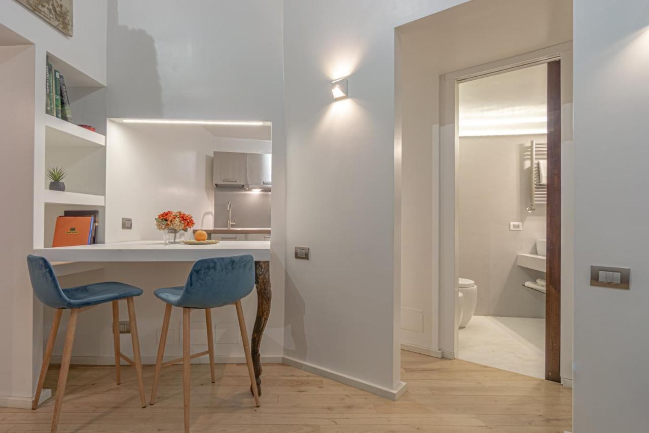 Lucrezia Apartment - Close To Piazza Navona Rome Buitenkant foto