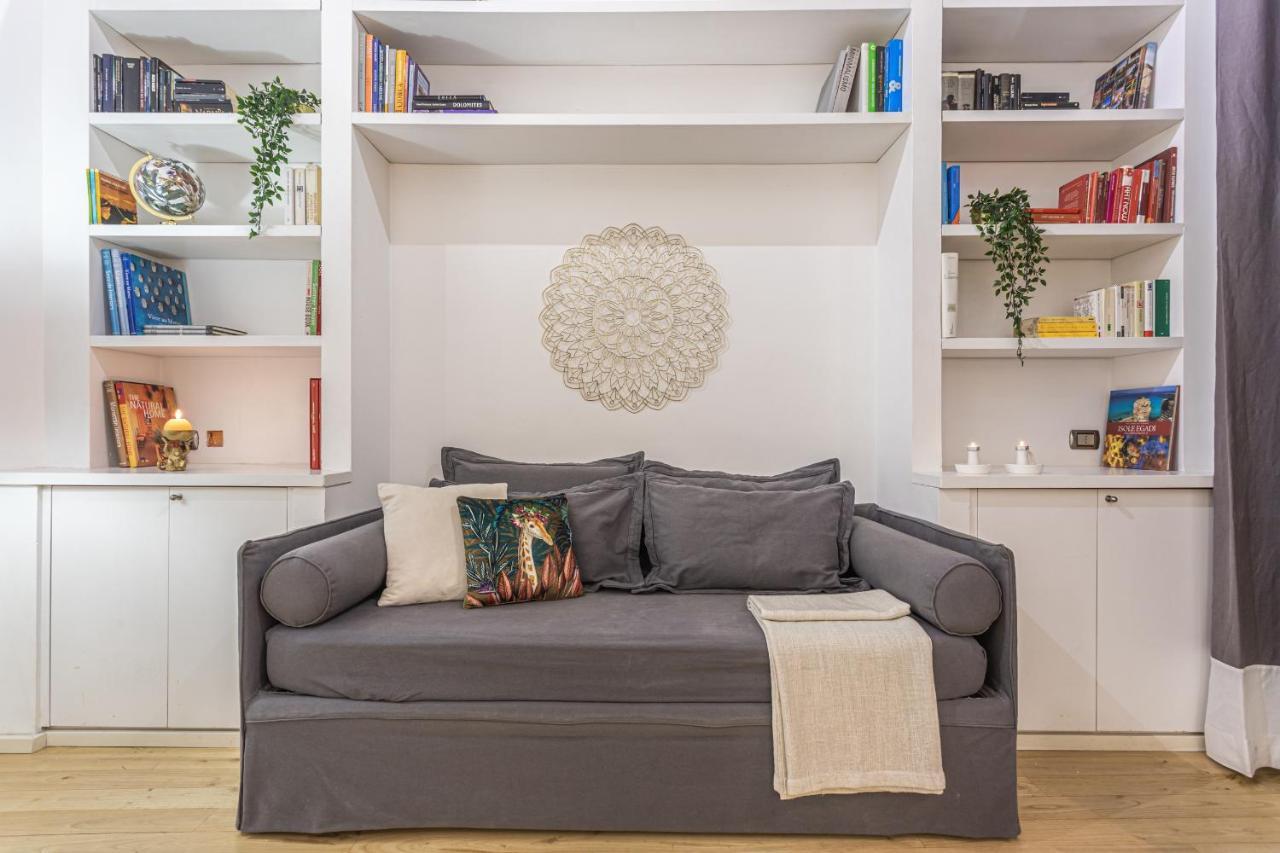Lucrezia Apartment - Close To Piazza Navona Rome Buitenkant foto