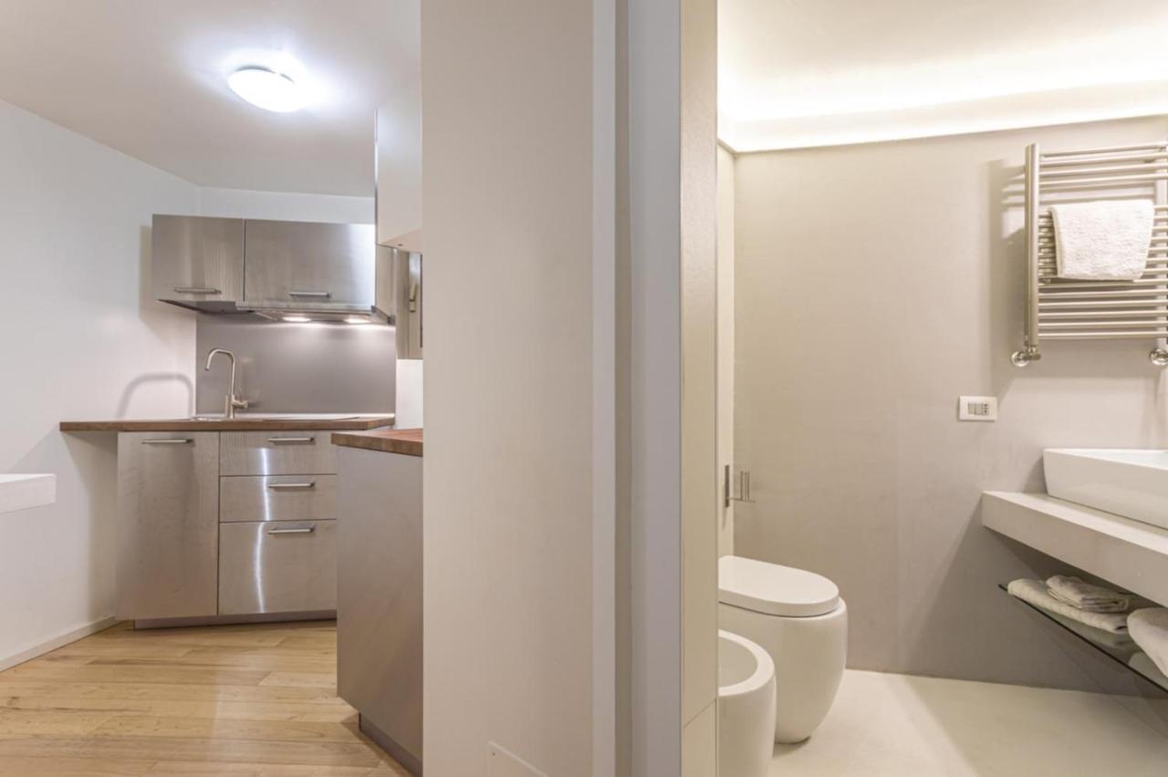 Lucrezia Apartment - Close To Piazza Navona Rome Buitenkant foto
